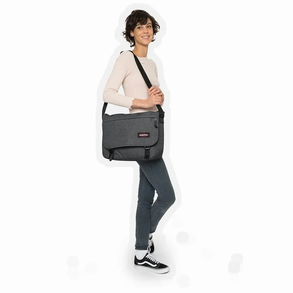 EASTPAK Delegate + Shoulder Bag, 20 L - STREET STYLE