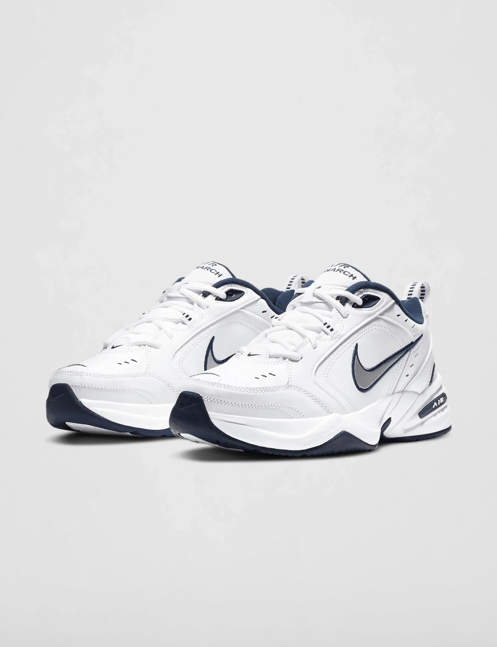 Nike Men's Air Monarch IvTraining Shoe - STREET STYLE