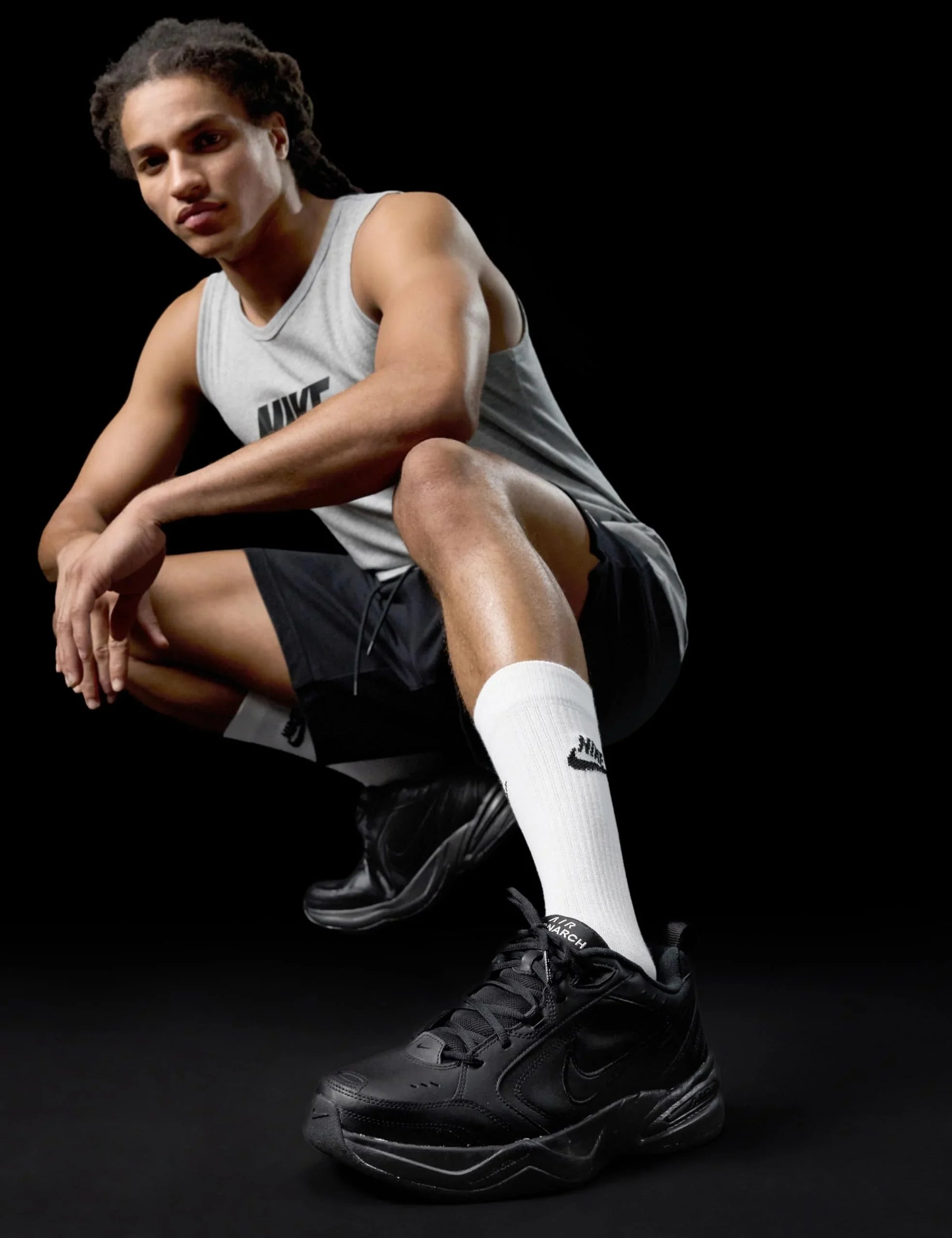 Nike Men's Air Monarch IvTraining Shoe - STREET STYLE