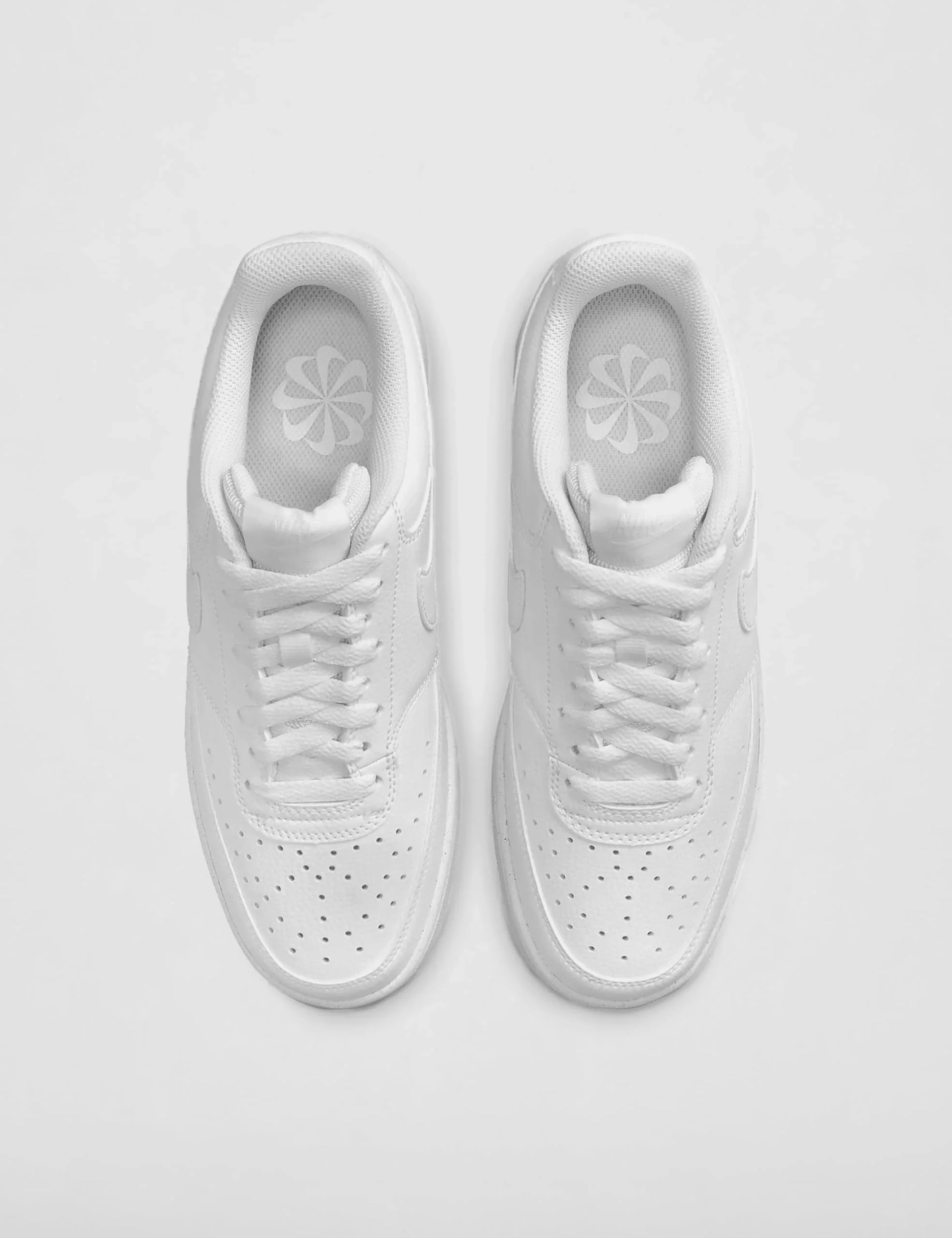 NIKE Women's Court Vision LowSneaker - STREET STYLE