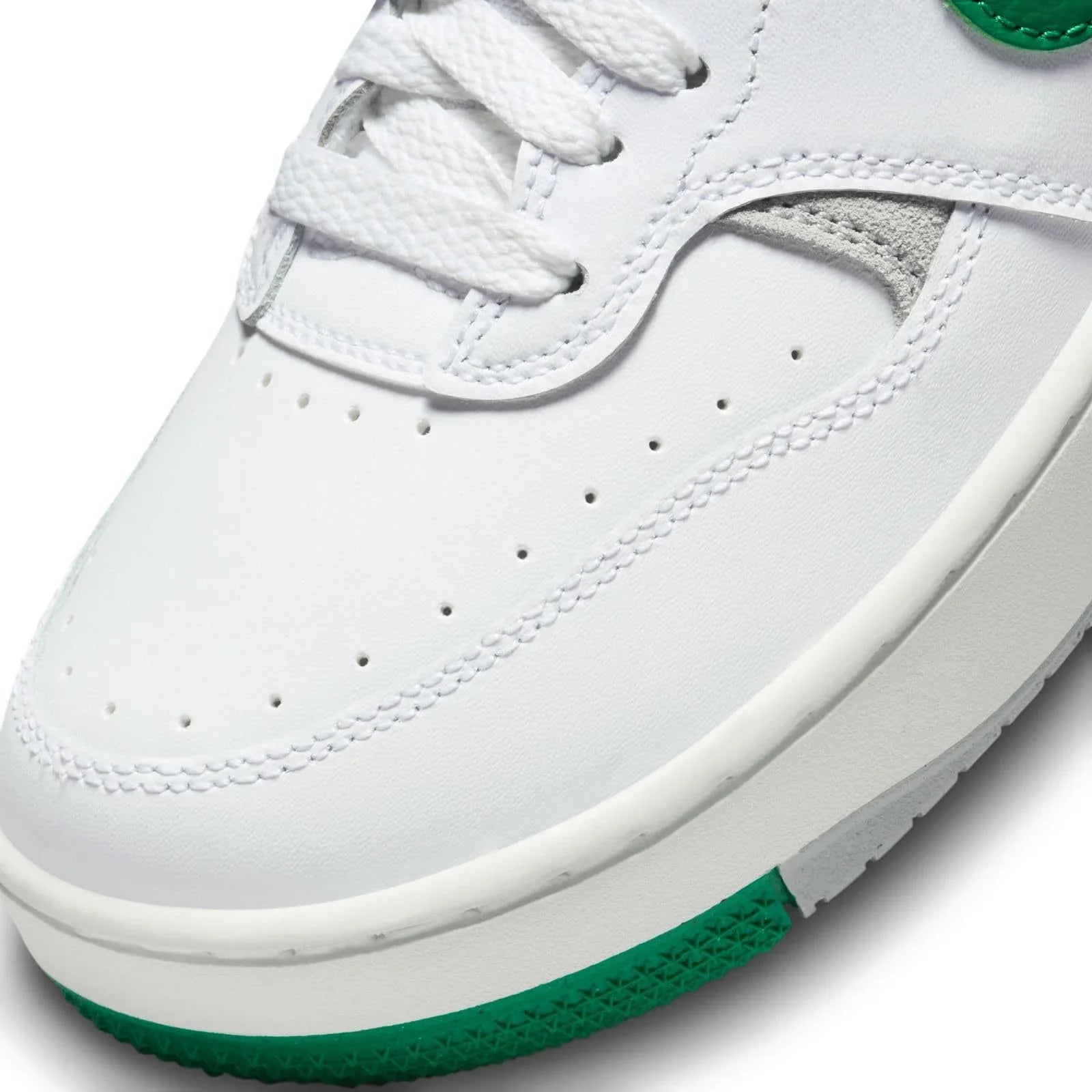 Nike Gamma Force Women's Sneakers, DX9176-100 - STREET STYLE