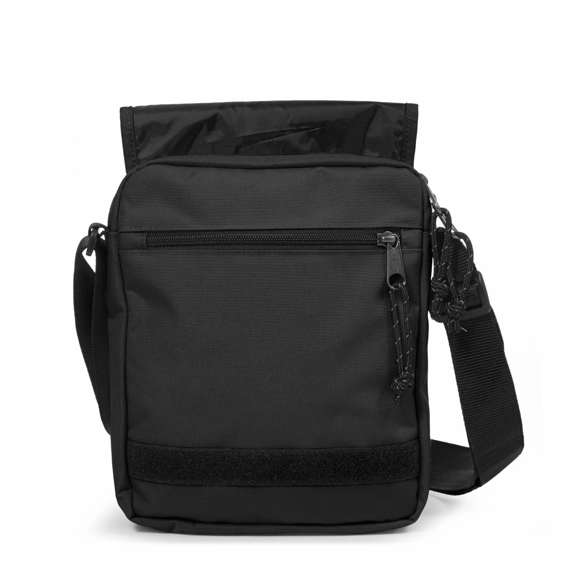 Eastpak FLEX Shoulder Bag, 3.5 L, Black, Flex - STREET STYLE