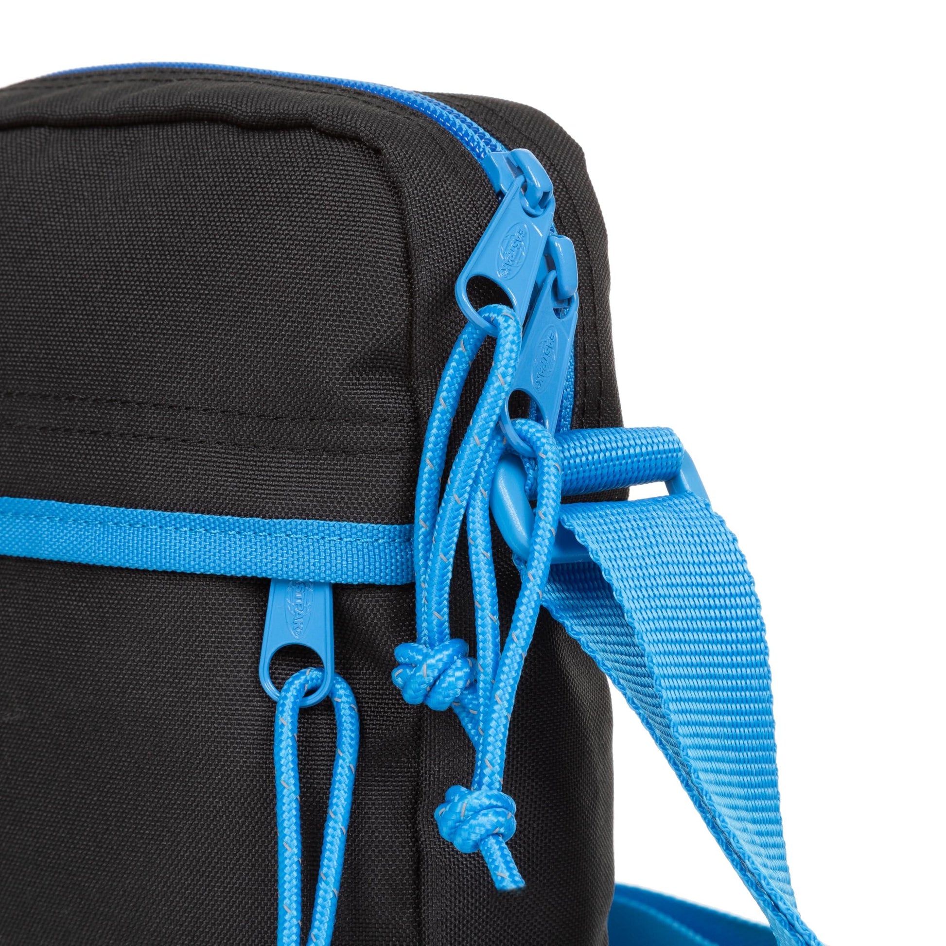 Eastpak THE ONE Borsa a Tracolla - STREET STYLE
