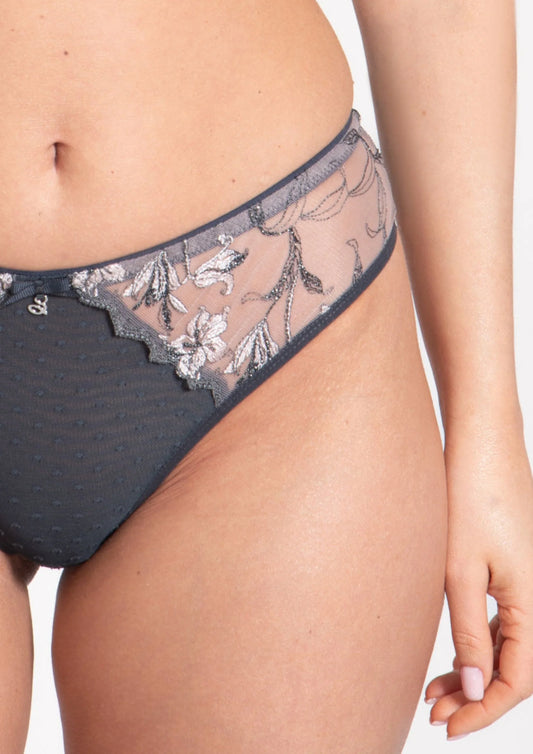 Embroidered Brazilian Panty Samanta Eliza - STREET STYLE
