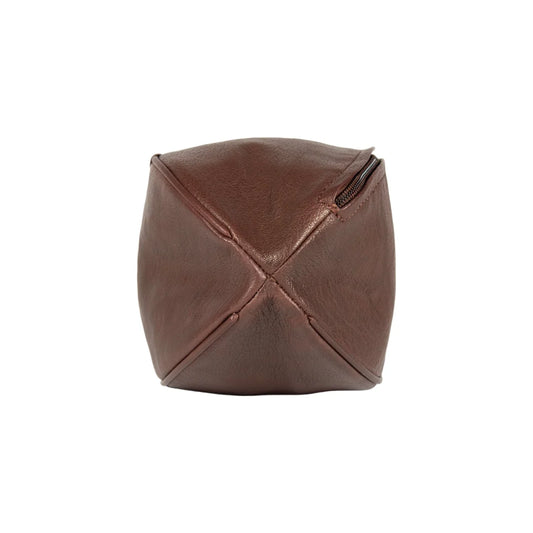 K0011BB | "Rugby Ball" Beauty Case in Genuine Leather - Colour: Dark Brown - Internal elastic to hold bottles - Zip closure - Dimensions: 35 x 14 x 14 cm - Packaging: TNT bag - STREET STYLE