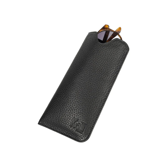 K0030AB | Glasses case in genuine full grain leather, dollar grain - Black color - Dimensions: 8.5 x 16.5 x 0.5 cm - Packaging: Bottom/lid gift box - STREET STYLE