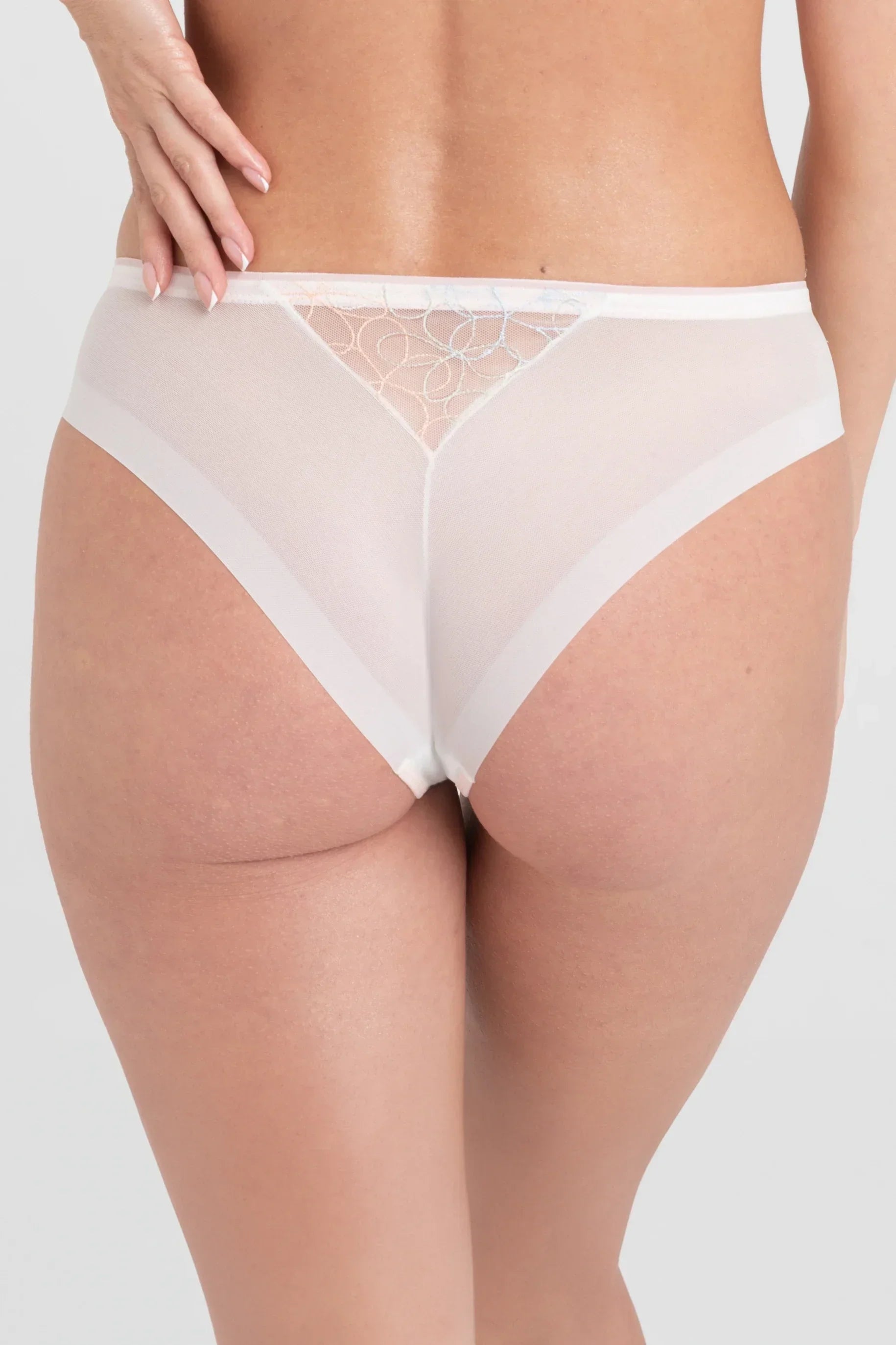 Low-Rise Mesh Brazilian Tanga Panty Samanta Fiorella - STREET STYLE