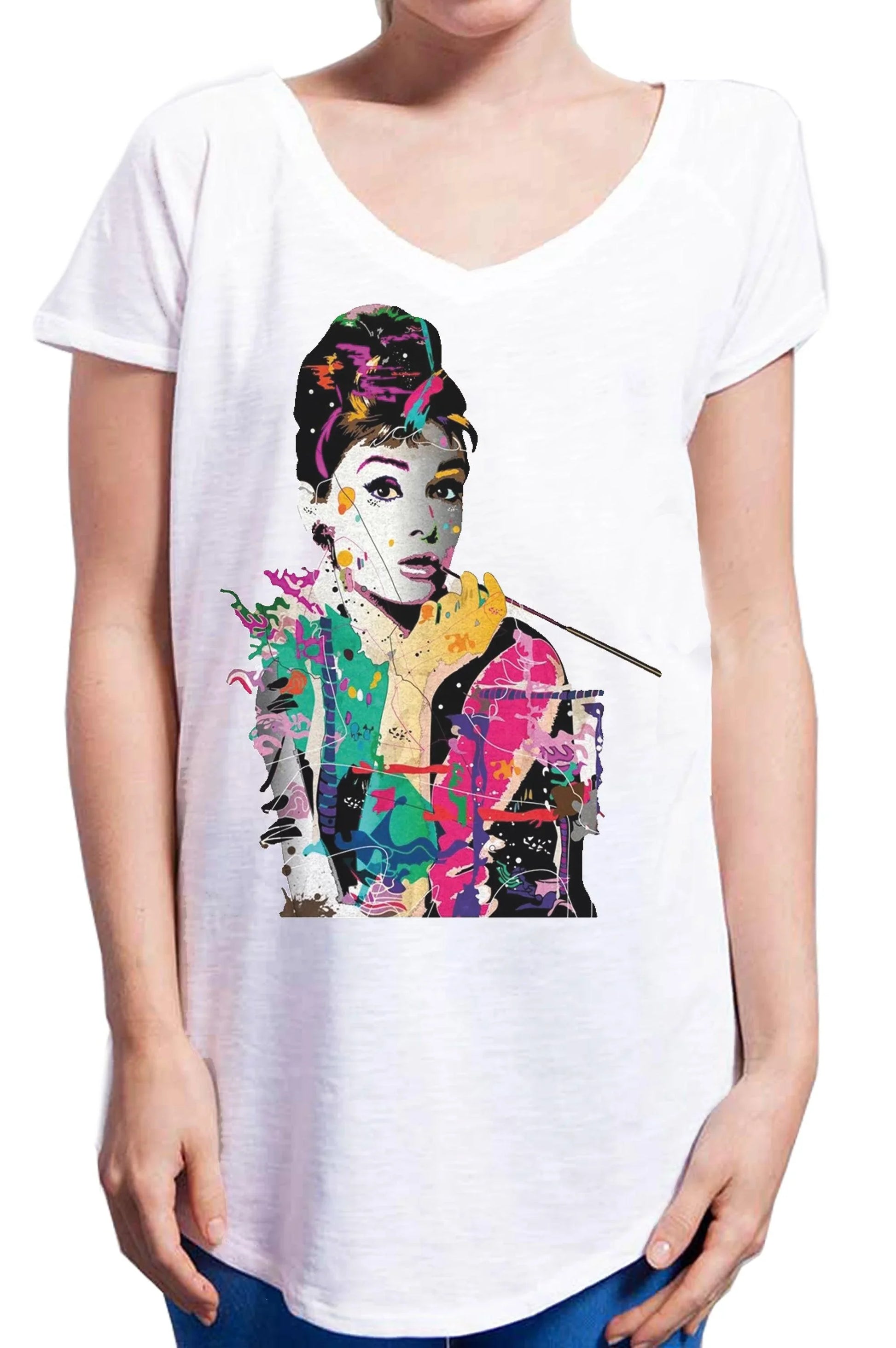 T-shirt bianca donna in cotone fiammato, stampa stilizzata colorata icona cinema, stile streetwear urban