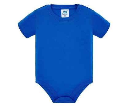 Body da neonato azzurro in cotone 100%, maniche corte, stile streetwear essenziale.