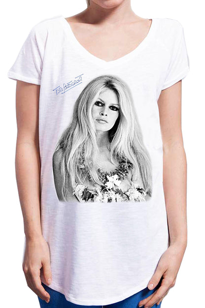 T-shirt donna bianca in cotone fiammato con stampa frontale streetwear, stile urban, scollo ampio