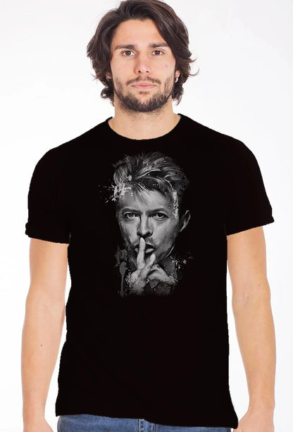 Maglietta streetwear nera in cotone con stampa artistica viso pop art per uomo, stile urban.