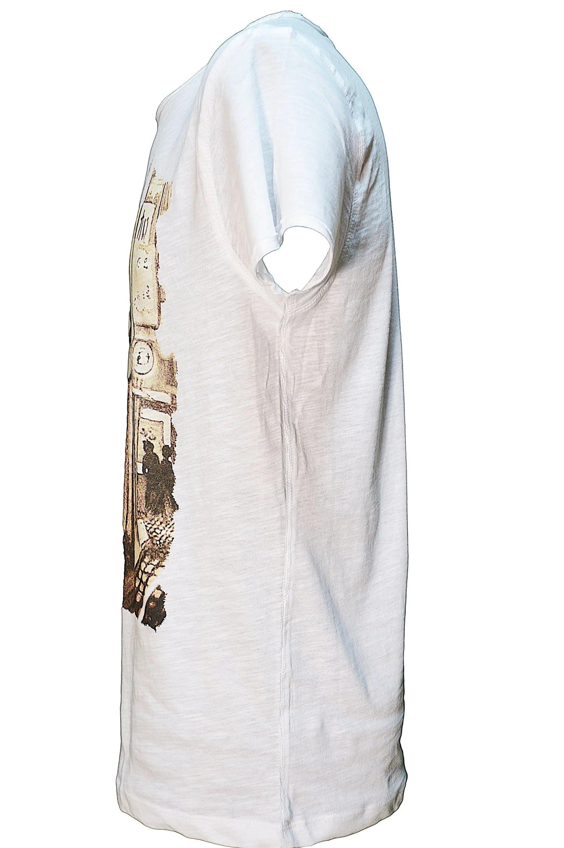 T-shirt uomo bianca in cotone fiammato, stampa urban streetwear sul lato, stile casual