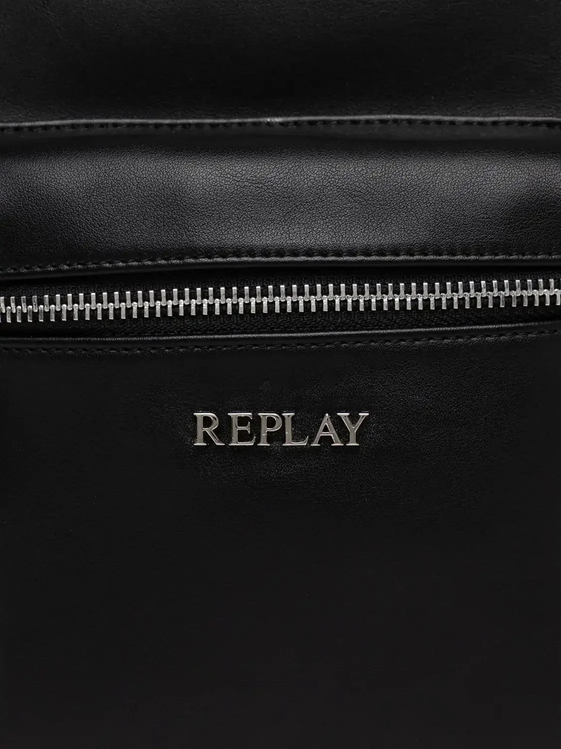 Backpack Replay Black - STREET STYLE