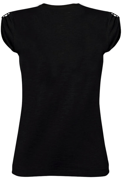 T-shirt nera da donna in cotone fiammato, stile streetwear urban, maniche corte con dettagli traforati.