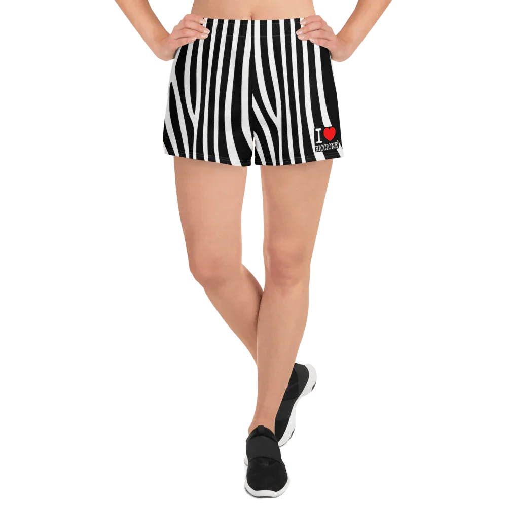 Shorts donna streetwear a righe verticali bianche e nere, scritta I Love Riccione sul lato.