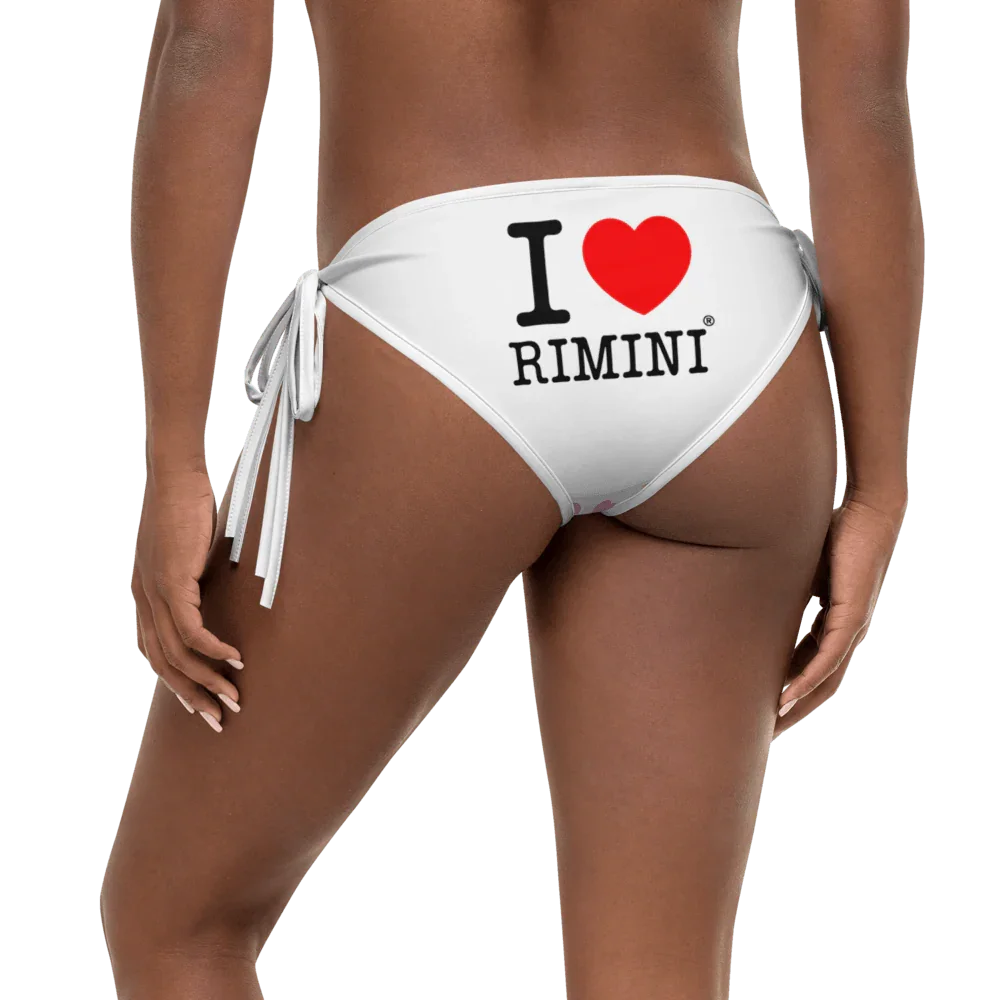Slip bikini donna bianco streetwear con scritta I love Rimini e laccetti laterali, stile urban