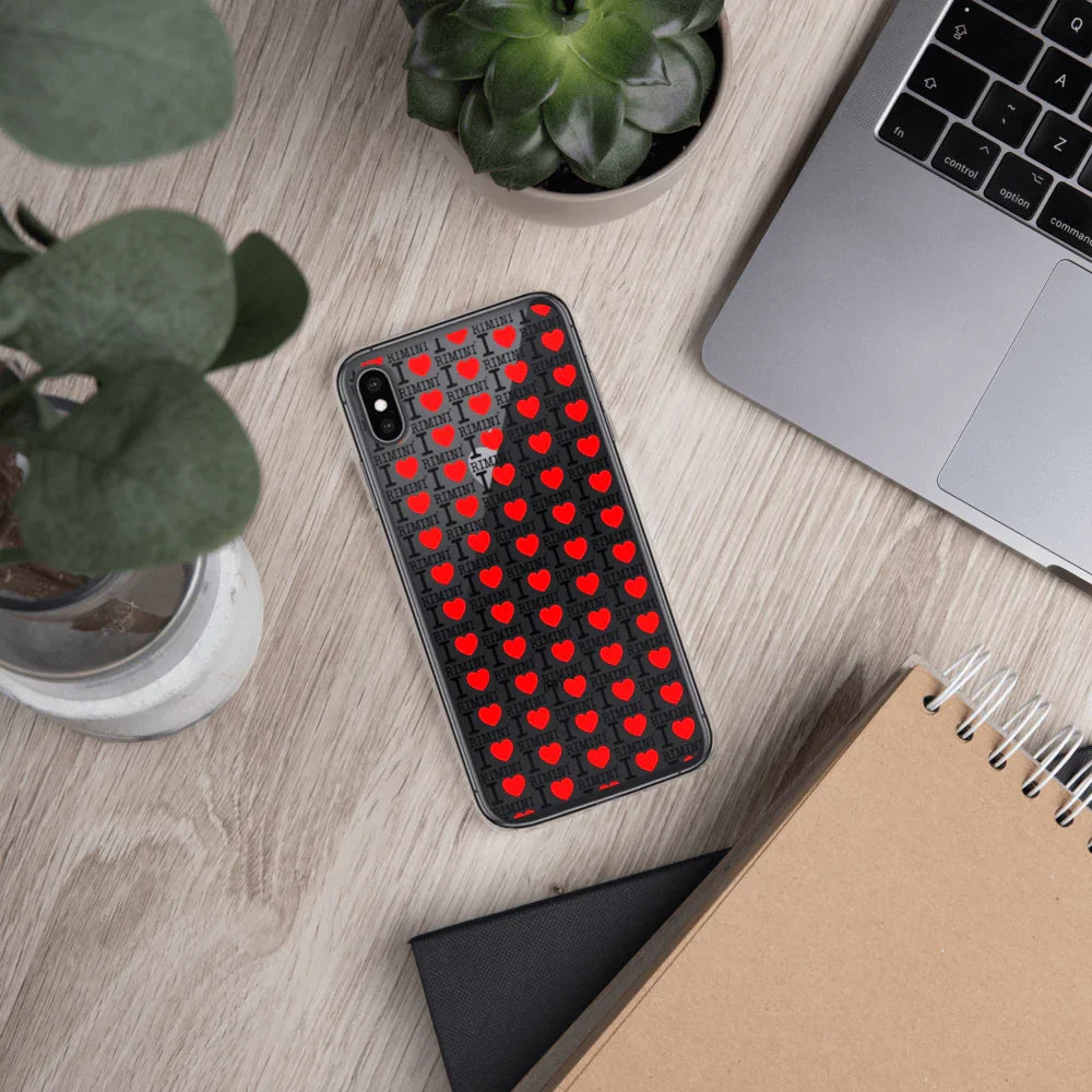 Custodia iPhone trasparente stile streetwear con scritta nera e cuori rossi, urban design