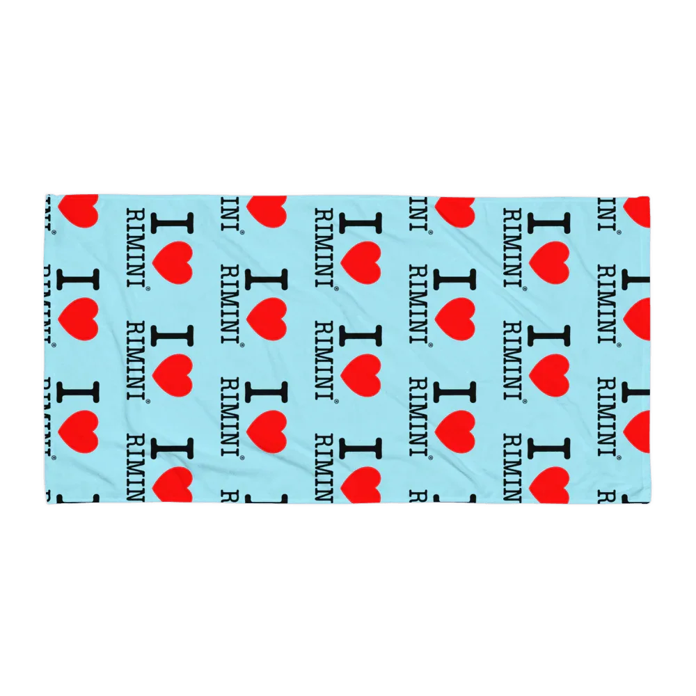 Telo mare streetwear azzurro con scritta I love Rimini, cuori rossi, stile urban